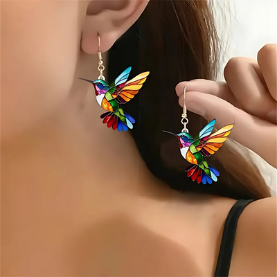 Samantha - Elegant Hummingbird Necklace