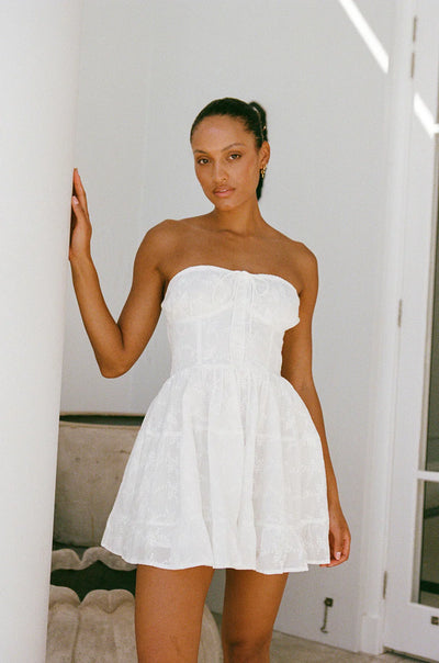 Starla - Strapless Dress