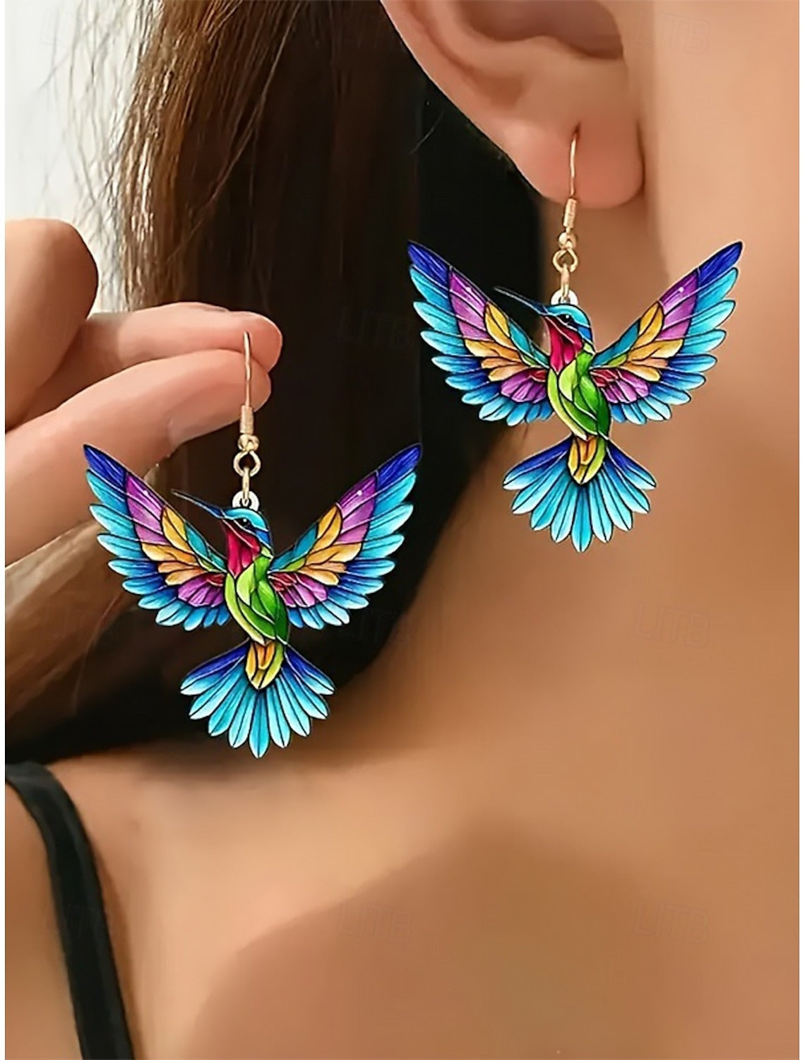 Ariana – Vibrant Hummingbird Earrings